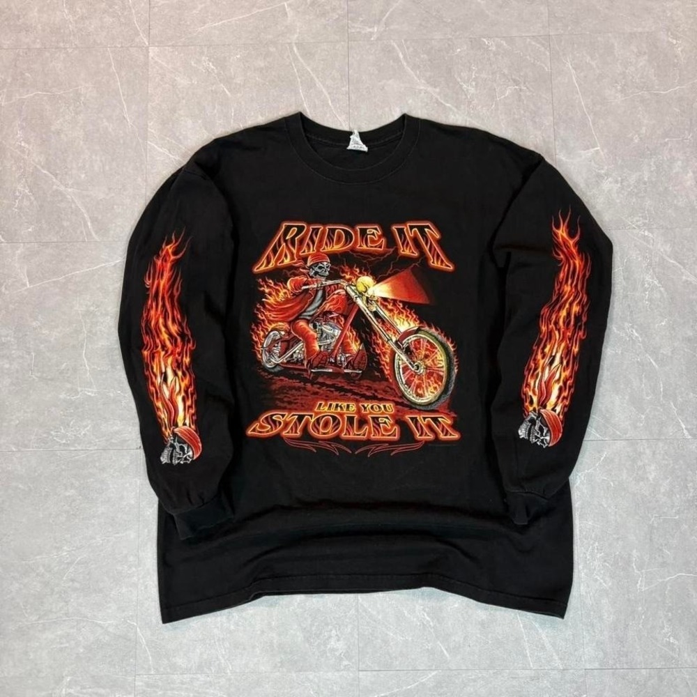 2000's‎ Sturgis black flame sleeve shirt